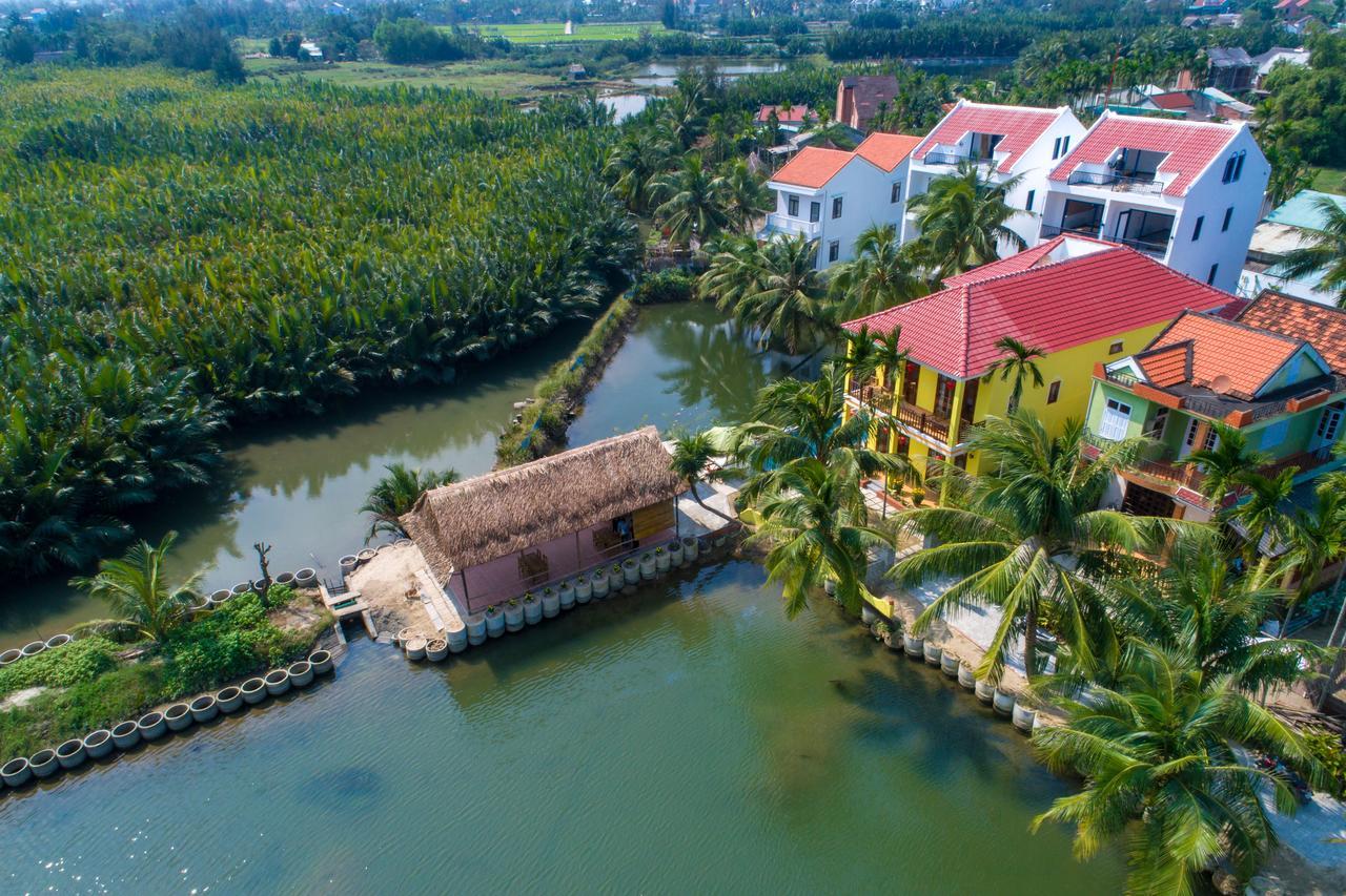Lakeview Villa Homestay Хойан Экстерьер фото