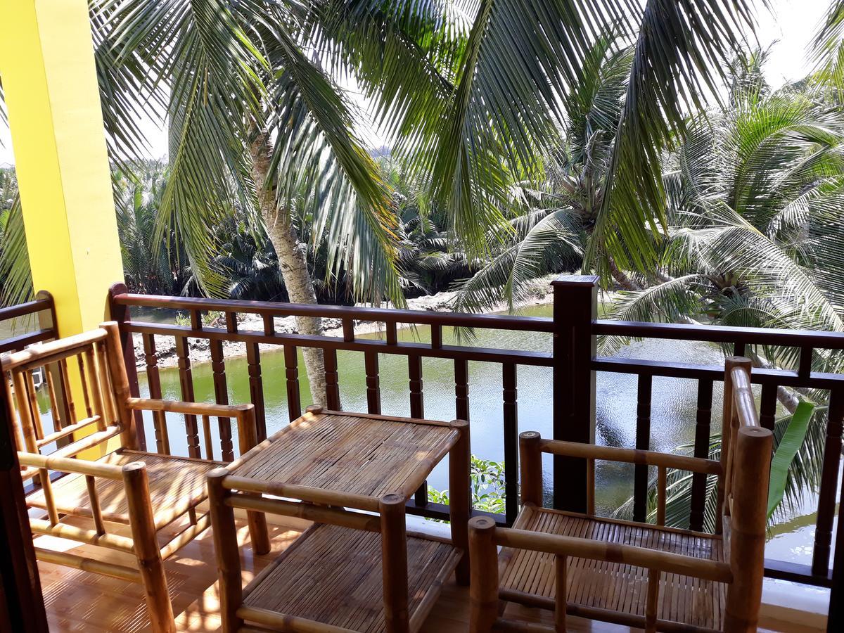 Lakeview Villa Homestay Хойан Экстерьер фото