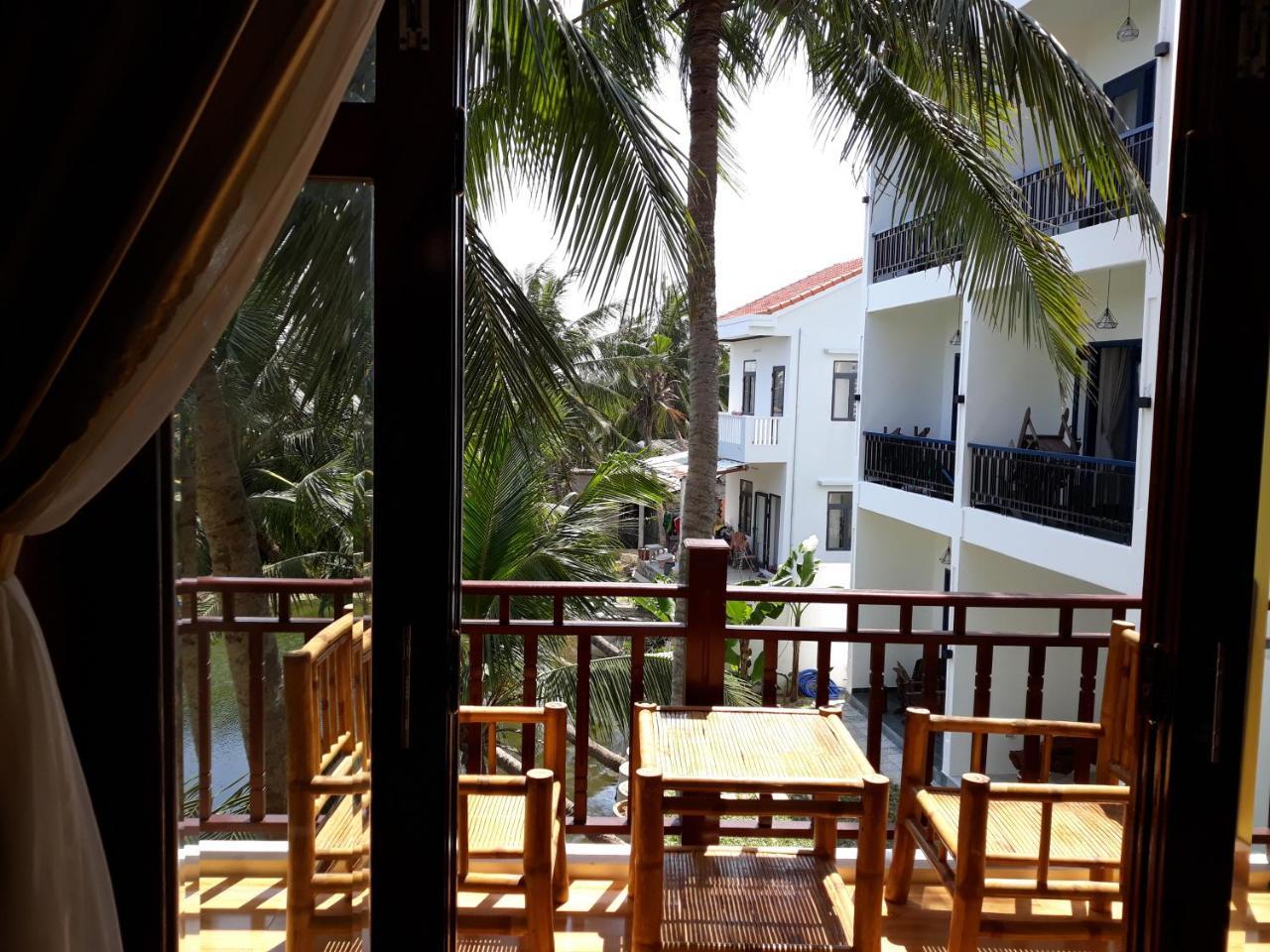 Lakeview Villa Homestay Хойан Экстерьер фото